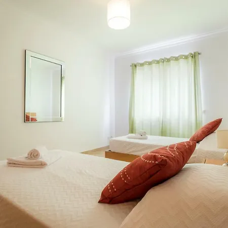 Appartement B08 - Central 2 Bed With And Pool