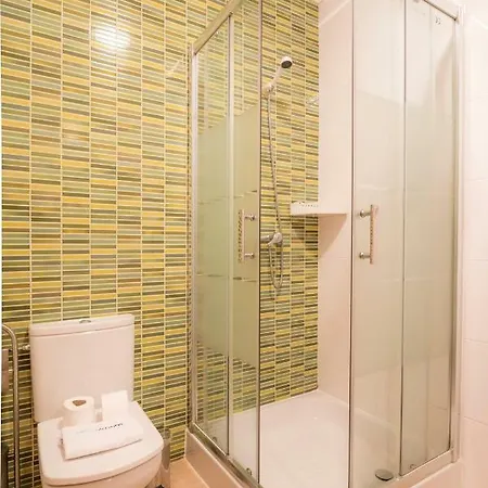 B08 - Central 2 Bed With And Pool Appartement *