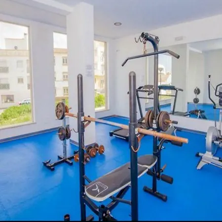 B08 - Central 2 Bed With And Pool * Lagos